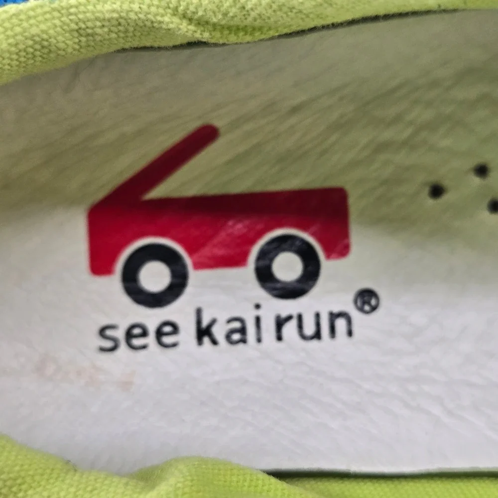 See Kai Run Lucci Blue Wide Toe Box Toddler Boys Athletic Shoes Sneakers 8 NWOT